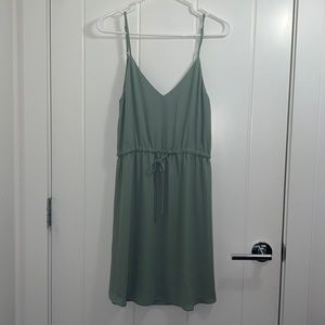 NWOT Aritizia Babaton CASIMIR DRESS - XS Light Green